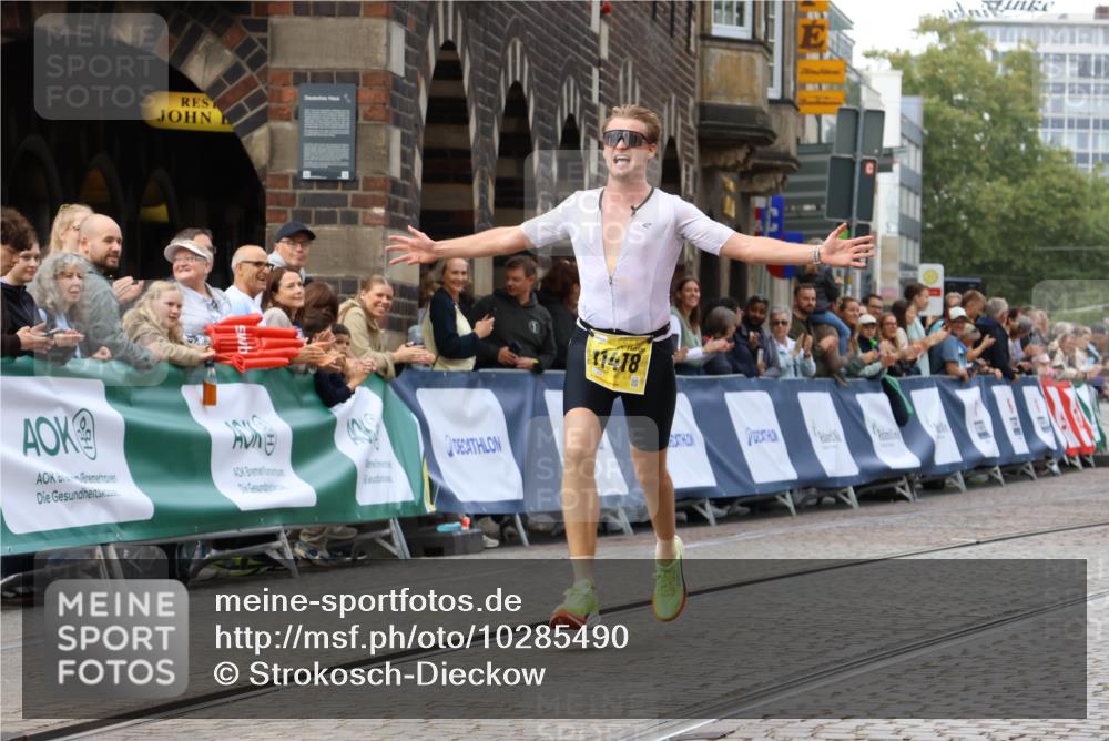 13.09.2026 - 21. swb-Marathon Bremen Strokosch-Dieckow http://msf.ph/oto/10285490 13.09.2026 10:34:34 Ziel 11418, 13605, 13610, 13633, 10818, 12358, 12413, 12540, 13637 meine-sportfotos.de