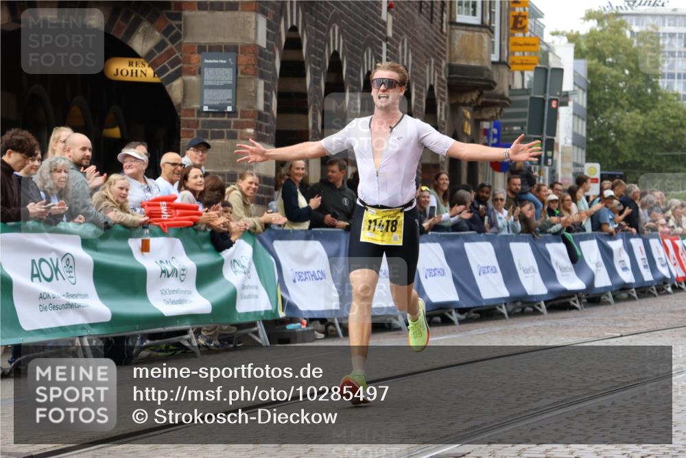 13.09.2026 - 21. swb-Marathon Bremen Strokosch-Dieckow http://msf.ph/oto/10285497 13.09.2026 10:34:34 Ziel 11418, 13605, 13610, 13633, 10818, 12358, 12413, 12540, 13637 meine-sportfotos.de
