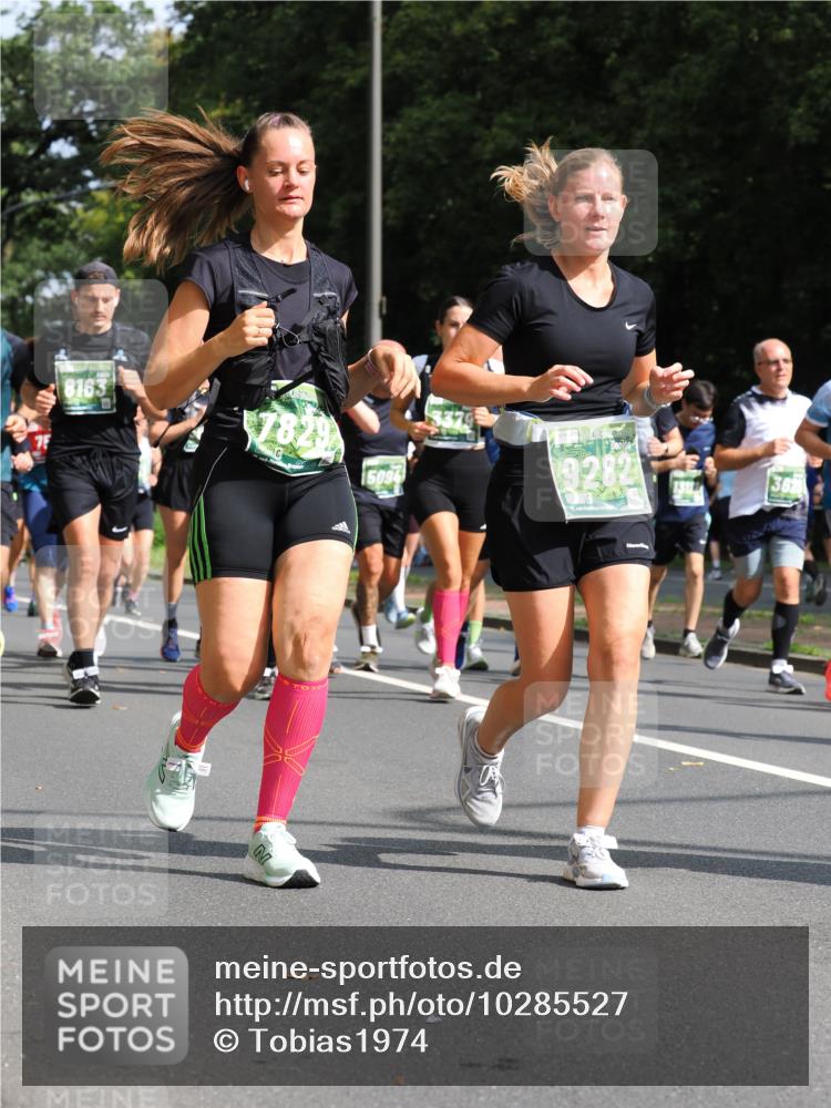 13.09.2026 - 21. swb-Marathon Bremen TobiasT http://msf.ph/oto/10285527 13.09.2026 12:13:03 Laufen 8163, 5094, 9282, 362 meine-sportfotos.de