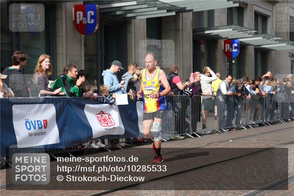 13.09.2026 - 21. swb-Marathon Bremen Strokosch-Dieckow http://msf.ph/oto/10285533 13.09.2026 10:38:55 Ziel 11227, 11454, 12003, 13556, 13641, 10782, 10926, 11127, 11338, 12370, 13539 meine-sportfotos.de