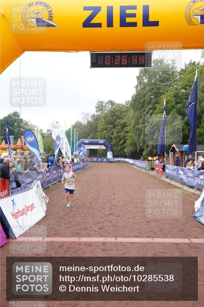 13.09.2026 - Airport Race Dennis Weichert http://msf.ph/oto/10285538 13.09.2026 10:27:18 Ziel 689, 5021 meine-sportfotos.de