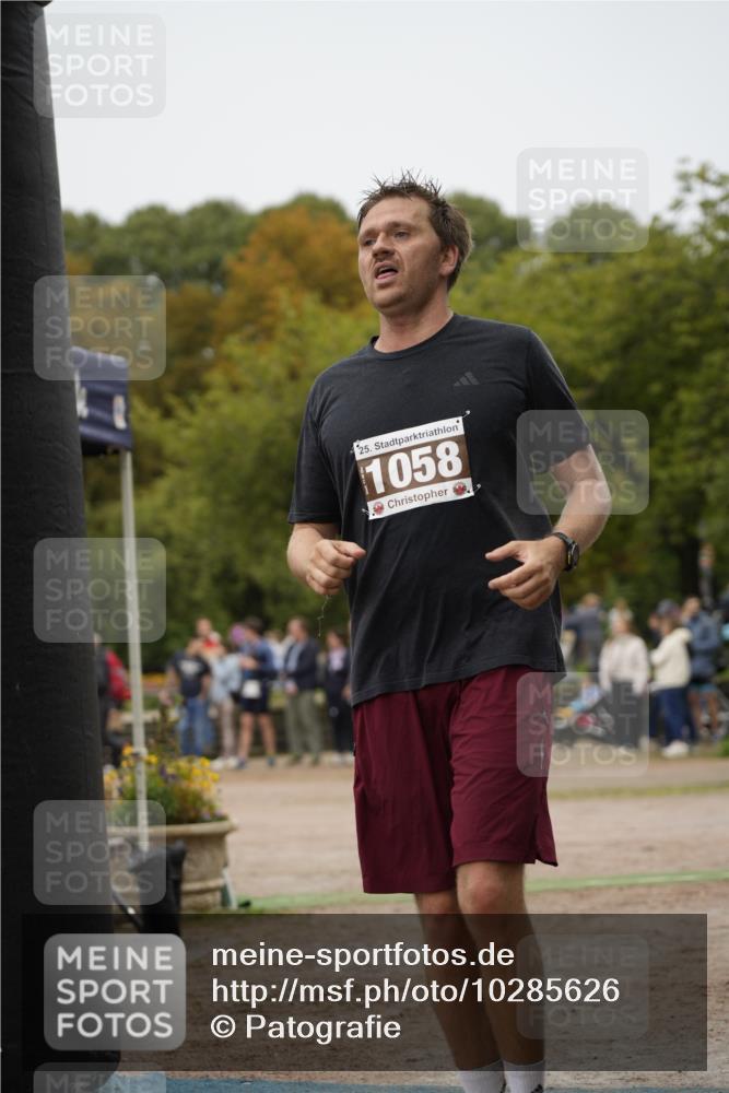 13.09.2026 - Stadtparktriathlon Patografie http://msf.ph/oto/10285626 13.09.2026 13:28:12 Ziel 1058, 1089 meine-sportfotos.de