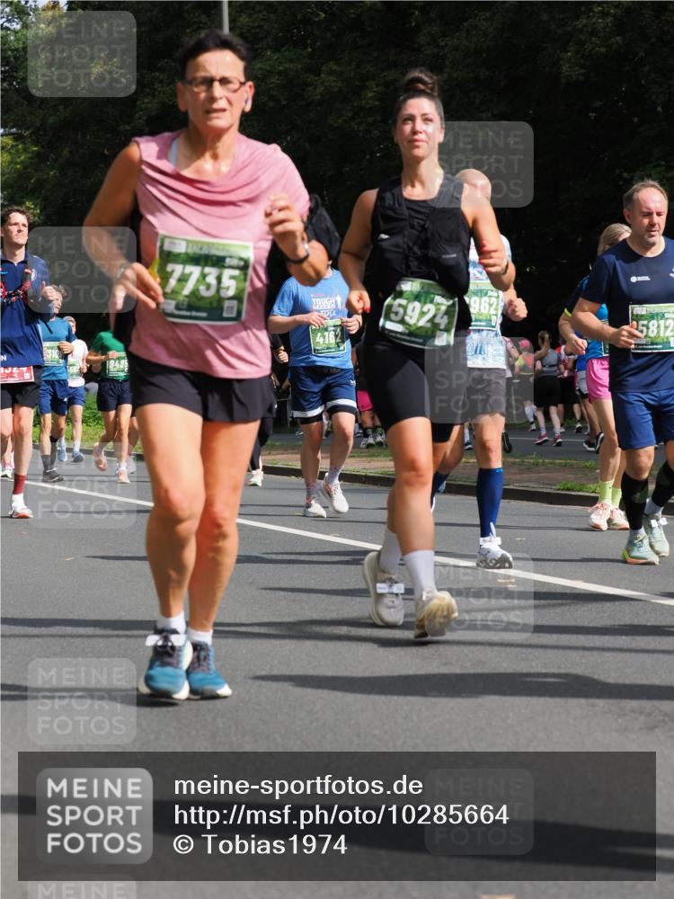 13.09.2026 - 21. swb-Marathon Bremen TobiasT http://msf.ph/oto/10285664 13.09.2026 12:13:47 Laufen 1347, 3109, 19485, 7735, 4162, 5924, 962, 5812 meine-sportfotos.de