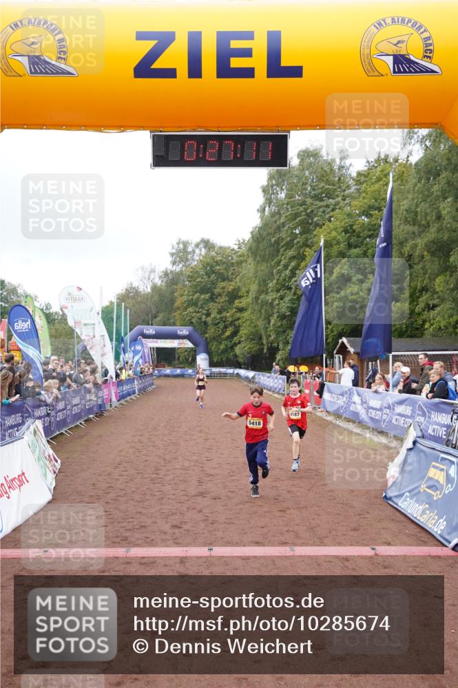 13.09.2026 - Airport Race Dennis Weichert http://msf.ph/oto/10285674 13.09.2026 10:27:45 Ziel 4187, 5418, 5476 meine-sportfotos.de