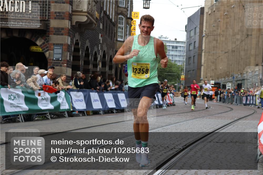 13.09.2026 - 21. swb-Marathon Bremen Strokosch-Dieckow http://msf.ph/oto/10285683 13.09.2026 10:34:58 Ziel 10818, 12358, 12413, 12540, 13637, 10261, 10262, 13505, 13560 meine-sportfotos.de