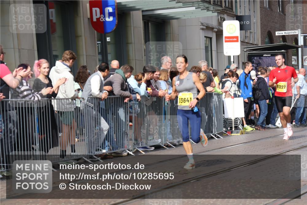 13.09.2026 - 21. swb-Marathon Bremen Strokosch-Dieckow http://msf.ph/oto/10285695 13.09.2026 10:39:09 Ziel 11227, 11713, 12404, 13513, 13556, 13641, 10782, 10926, 11127, 11338, 11454, 12003, 13641 meine-sportfotos.de