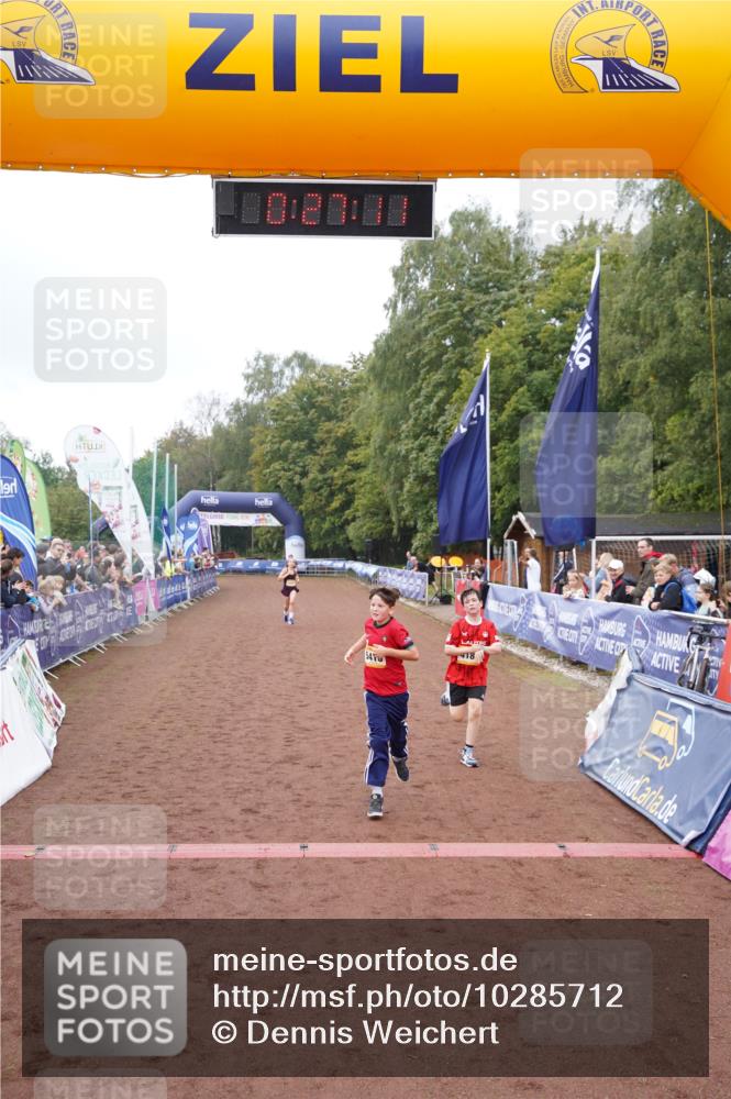 13.09.2026 - Airport Race Dennis Weichert http://msf.ph/oto/10285712 13.09.2026 10:27:45 Ziel 4187, 5418, 5476 meine-sportfotos.de