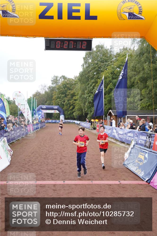 13.09.2026 - Airport Race Dennis Weichert http://msf.ph/oto/10285732 13.09.2026 10:27:45 Ziel 4187, 5418, 5476 meine-sportfotos.de