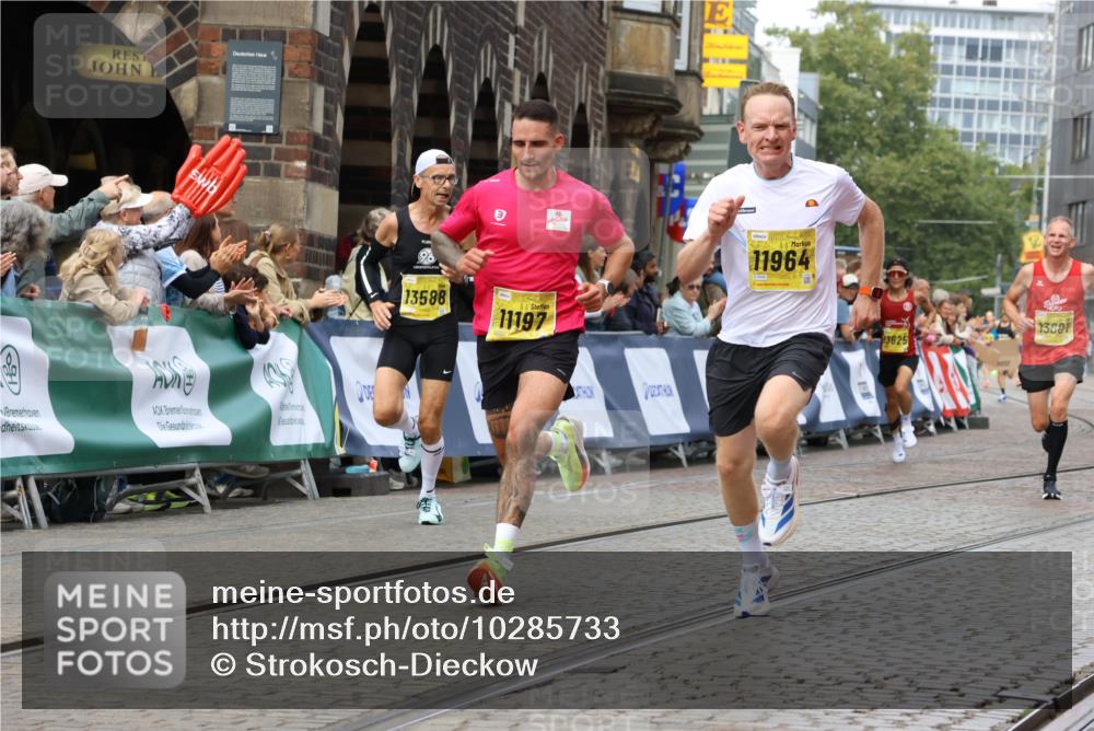 13.09.2026 - 21. swb-Marathon Bremen Strokosch-Dieckow http://msf.ph/oto/10285733 13.09.2026 10:35:03 Ziel 10818, 11197, 11964, 12358, 12413, 12540, 13637, 10261, 10262, 10994, 11512, 13505, 13560 meine-sportfotos.de