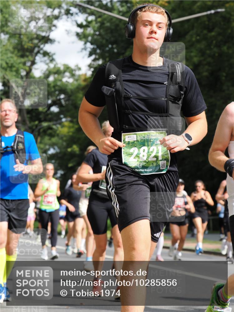 13.09.2026 - 21. swb-Marathon Bremen TobiasT http://msf.ph/oto/10285856 13.09.2026 12:15:00 Laufen 2821 meine-sportfotos.de