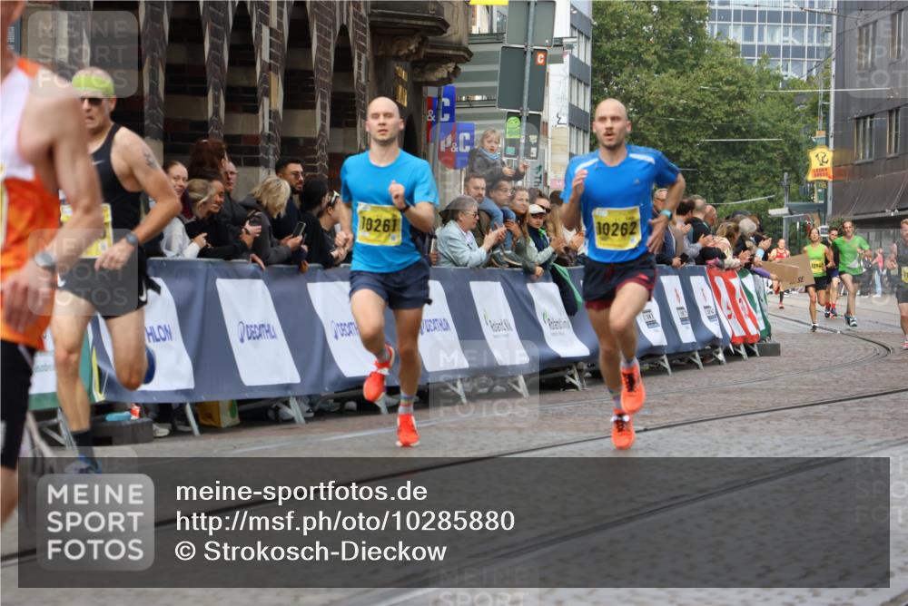13.09.2026 - 21. swb-Marathon Bremen Strokosch-Dieckow http://msf.ph/oto/10285880 13.09.2026 10:35:17 Ziel 11197, 11964, 12358, 13560, 13588, 13601, 13625, 11068, 11176, 11345, 12289, 13514, 13540, 13583, 13590, 13619 meine-sportfotos.de
