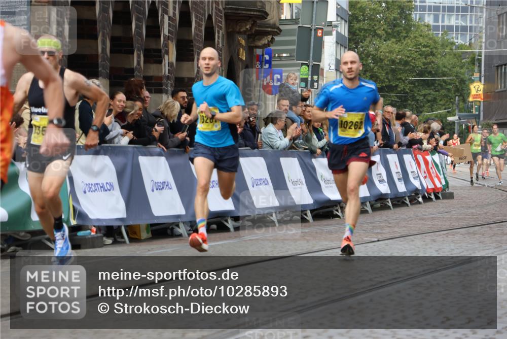 13.09.2026 - 21. swb-Marathon Bremen Strokosch-Dieckow http://msf.ph/oto/10285893 13.09.2026 10:35:17 Ziel 11197, 11964, 12358, 13560, 13588, 13601, 13625, 11068, 11176, 11345, 12289, 13514, 13540, 13583, 13590, 13619 meine-sportfotos.de