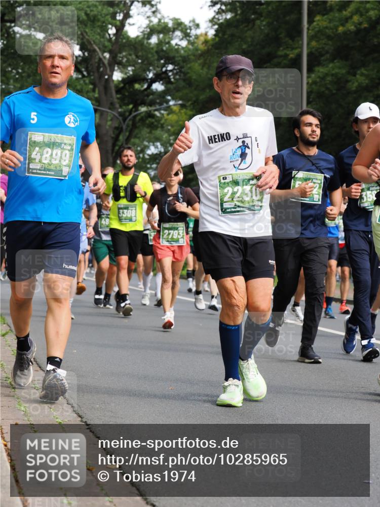 13.09.2026 - 21. swb-Marathon Bremen TobiasT http://msf.ph/oto/10285965 13.09.2026 12:16:07 Laufen 5, 4899, 7084, 21, 26, 48, 3308, 2793, 2230, 358 meine-sportfotos.de