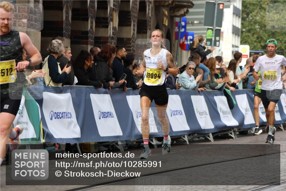 13.09.2026 - 21. swb-Marathon Bremen Strokosch-Dieckow http://msf.ph/oto/10285991 13.09.2026 10:35:26 Ziel 10261, 10262, 13505, 13560, 13601, 13625, 12289, 13583 meine-sportfotos.de