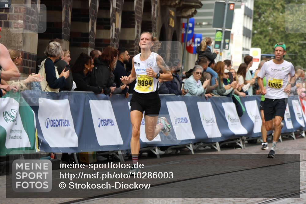 13.09.2026 - 21. swb-Marathon Bremen Strokosch-Dieckow http://msf.ph/oto/10286003 13.09.2026 10:35:26 Ziel 10261, 10262, 13505, 13560, 13601, 13625, 12289, 13583 meine-sportfotos.de