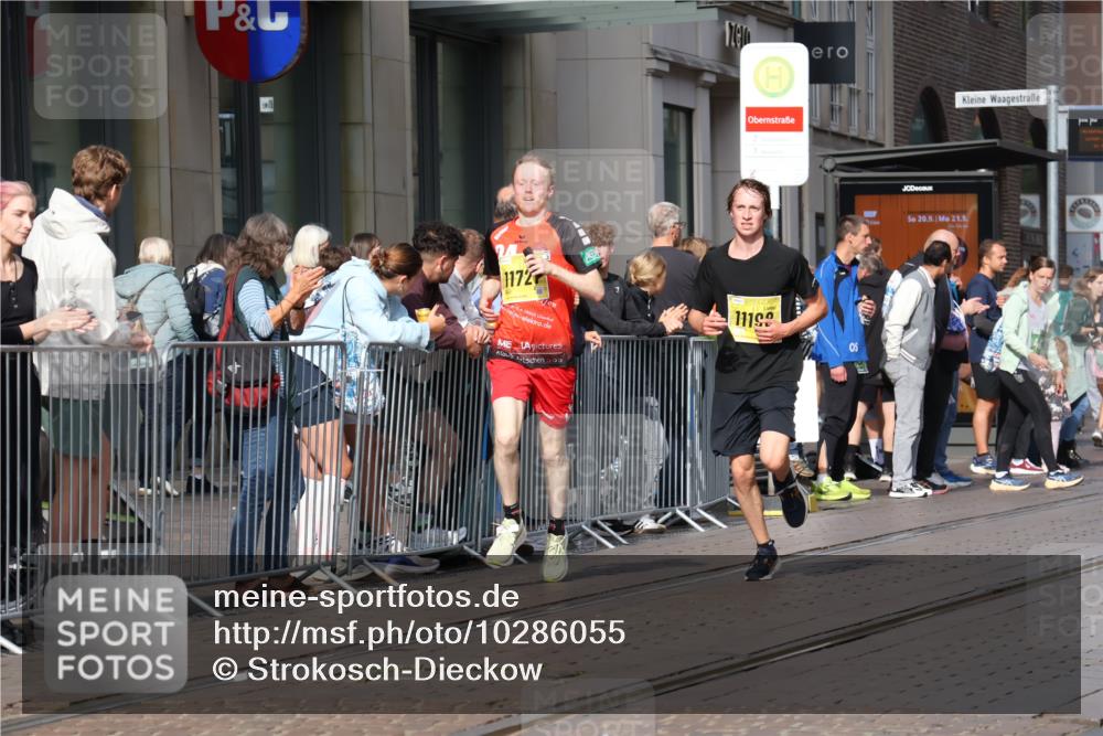 13.09.2026 - 21. swb-Marathon Bremen Strokosch-Dieckow http://msf.ph/oto/10286055 13.09.2026 10:39:56 Ziel 11198, 11721, 12144, 12339, 13519, 13642 meine-sportfotos.de
