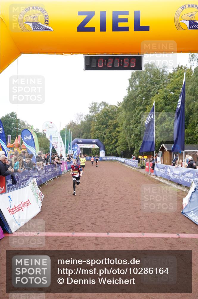 13.09.2026 - Airport Race Dennis Weichert http://msf.ph/oto/10286164 13.09.2026 10:28:33 Ziel 5022, 5023, 5094 meine-sportfotos.de