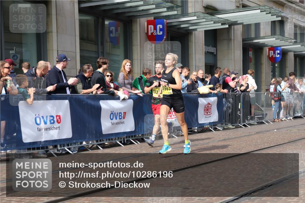 13.09.2026 - 21. swb-Marathon Bremen Strokosch-Dieckow http://msf.ph/oto/10286196 13.09.2026 10:40:29 Ziel 10520, 10575, 11903, 12477, 11373, 13563, 13566, 13616 meine-sportfotos.de