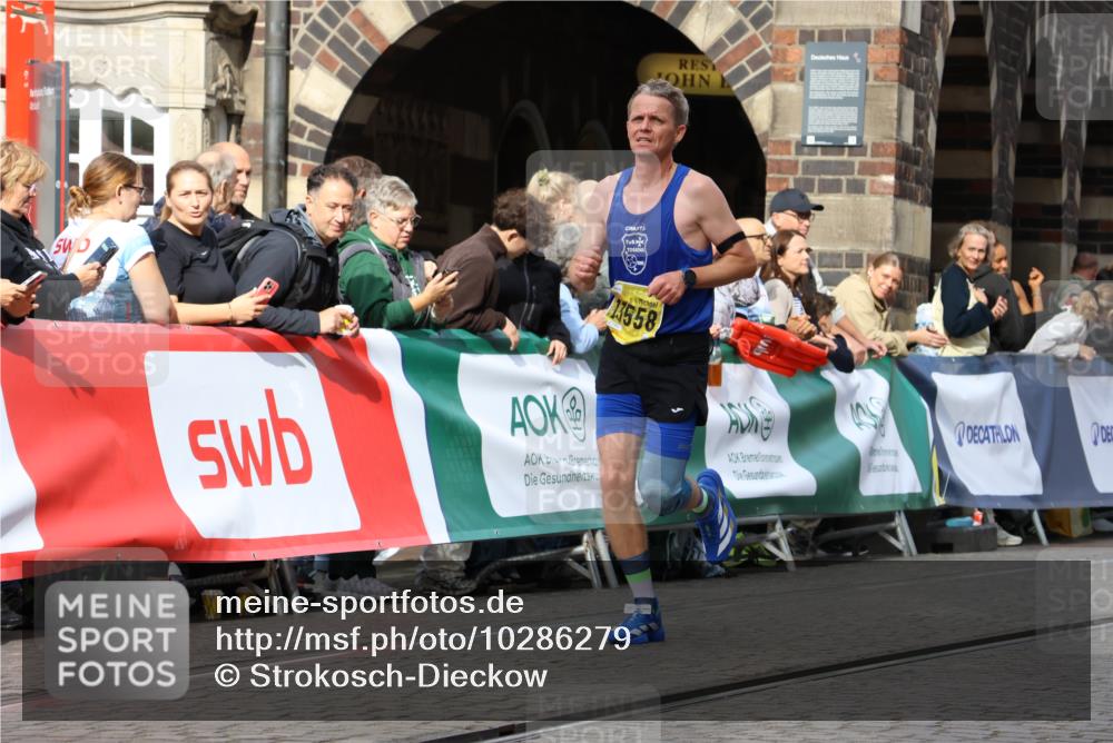 13.09.2026 - 21. swb-Marathon Bremen Strokosch-Dieckow http://msf.ph/oto/10286279 13.09.2026 10:35:52 Ziel 11176, 11345, 12289, 13540, 13583, 10244, 13534 meine-sportfotos.de