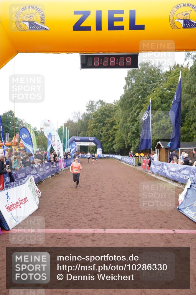 13.09.2026 - Airport Race Dennis Weichert http://msf.ph/oto/10286330 13.09.2026 10:28:42 Ziel 5022, 5094, 5112 meine-sportfotos.de
