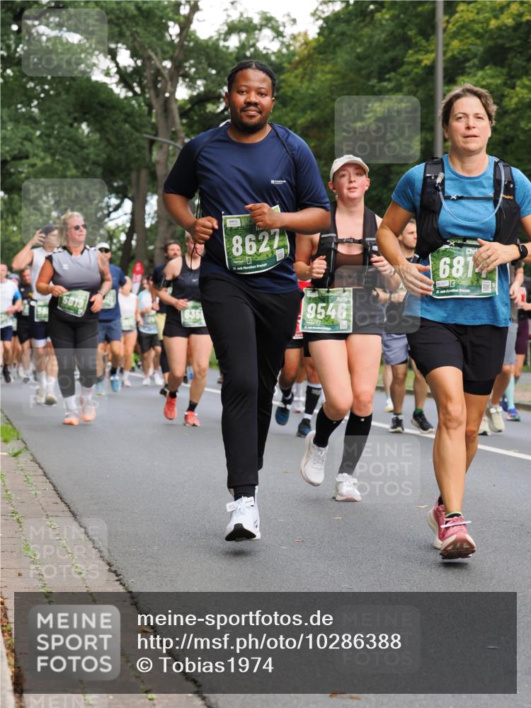 13.09.2026 - 21. swb-Marathon Bremen TobiasT http://msf.ph/oto/10286388 13.09.2026 12:17:52 Laufen 635, 8627, 21, 9546, 681, 7601, 21 meine-sportfotos.de