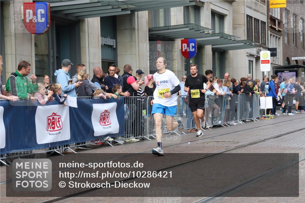 13.09.2026 - 21. swb-Marathon Bremen Strokosch-Dieckow http://msf.ph/oto/10286421 13.09.2026 10:41:05 Ziel 11077, 11628, 11944, 12442, 13520, 13600, 10575, 11201, 11903, 12209, 12477 meine-sportfotos.de