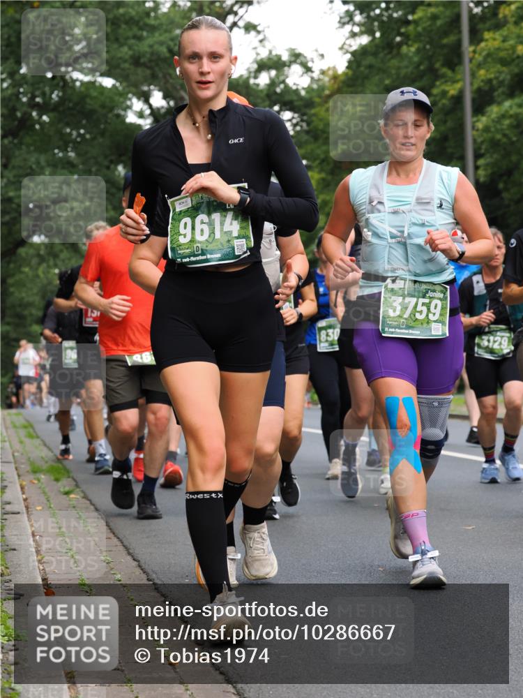 13.09.2026 - 21. swb-Marathon Bremen TobiasT http://msf.ph/oto/10286667 13.09.2026 12:18:44 Laufen 9614, 2, 26, 3759, 830, 21, 240, 3129 meine-sportfotos.de