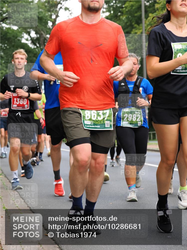 13.09.2026 - 21. swb-Marathon Bremen TobiasT http://msf.ph/oto/10286681 13.09.2026 12:18:47 Laufen 1360, 8637, 2982, 5415, 21, 8, 98, 21 meine-sportfotos.de
