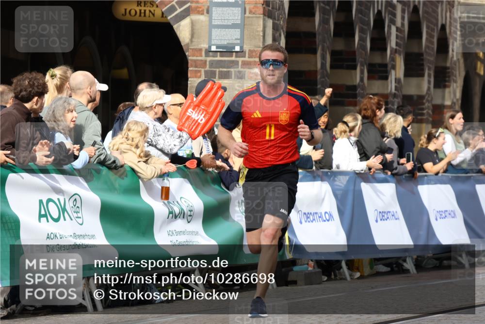 13.09.2026 - 21. swb-Marathon Bremen Strokosch-Dieckow http://msf.ph/oto/10286698 13.09.2026 10:36:55 Ziel 11916, 12456, 13548, 11654, 12520, 13568 meine-sportfotos.de