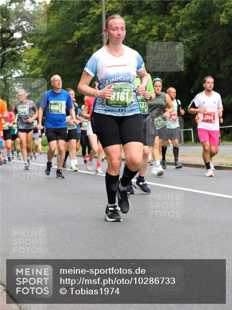 13.09.2026 - 21. swb-Marathon Bremen TobiasT http://msf.ph/oto/10286733 13.09.2026 12:19:01 Laufen 21, 26, 3161, 37, 6192, 4686, 411, 1144 meine-sportfotos.de