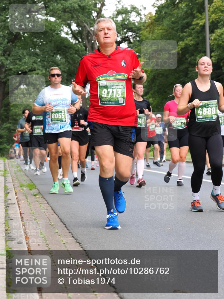 13.09.2026 - 21. swb-Marathon Bremen TobiasT http://msf.ph/oto/10286762 13.09.2026 12:19:05 Laufen 8055, 9713, 21, 20, 5180, 148, 2231, 4689, 21 meine-sportfotos.de