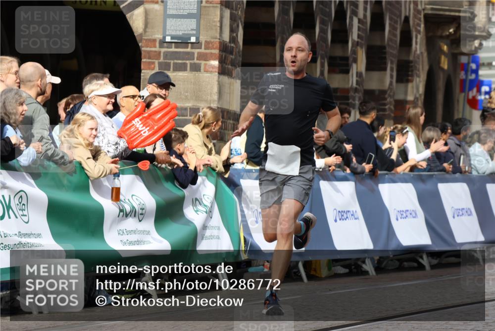 13.09.2026 - 21. swb-Marathon Bremen Strokosch-Dieckow http://msf.ph/oto/10286772 13.09.2026 10:37:03 Ziel 11738, 11916, 12456, 13606, 10961, 13568 meine-sportfotos.de