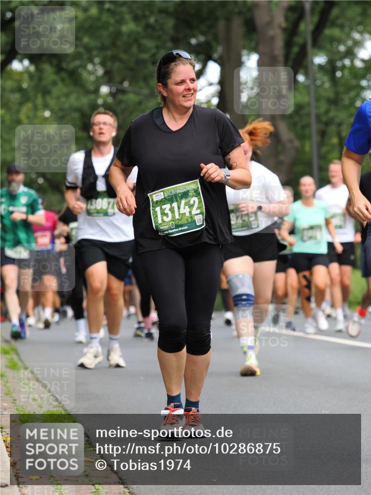 13.09.2026 - 21. swb-Marathon Bremen TobiasT http://msf.ph/oto/10286875 13.09.2026 12:19:34 Laufen 13067, 13142, 26, 9245 meine-sportfotos.de