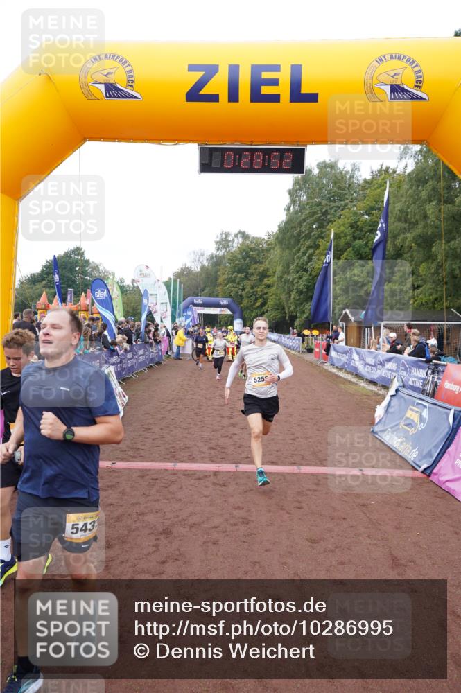 13.09.2026 - Airport Race Dennis Weichert http://msf.ph/oto/10286995 13.09.2026 10:29:26 Ziel 4110, 4111, 4118, 5038, 5243, 5259, 5343, 5432, 5433 meine-sportfotos.de