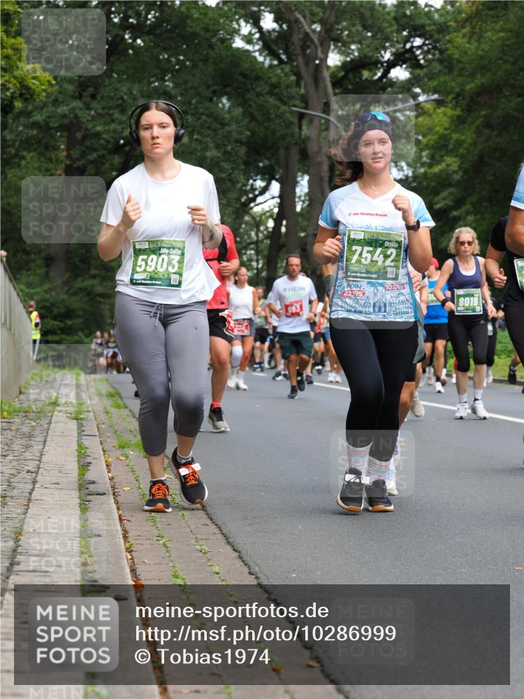 13.09.2026 - 21. swb-Marathon Bremen TobiasT http://msf.ph/oto/10286999 13.09.2026 12:19:57 Laufen 5903, 21, 21, 26, 7542, 21, 42, 195, 10, 000, 8019 meine-sportfotos.de