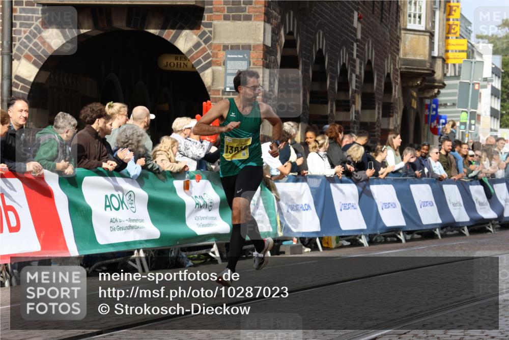 13.09.2026 - 21. swb-Marathon Bremen Strokosch-Dieckow http://msf.ph/oto/10287023 13.09.2026 10:37:34 Ziel 10502, 10961, 11654, 13568, 13608, 13535 meine-sportfotos.de