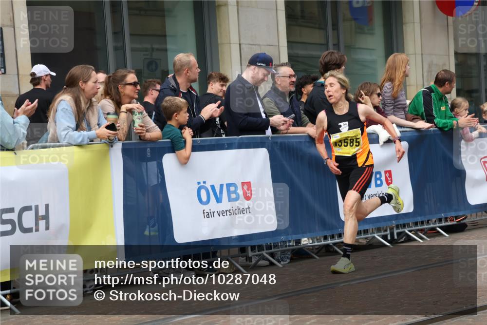 13.09.2026 - 21. swb-Marathon Bremen Strokosch-Dieckow http://msf.ph/oto/10287048 13.09.2026 10:42:04 Ziel 10358, 10632, 10775, 11375, 11630, 11895, 12395, 12525, 13585, 10972, 12426, 12468, 13585, 13621 meine-sportfotos.de