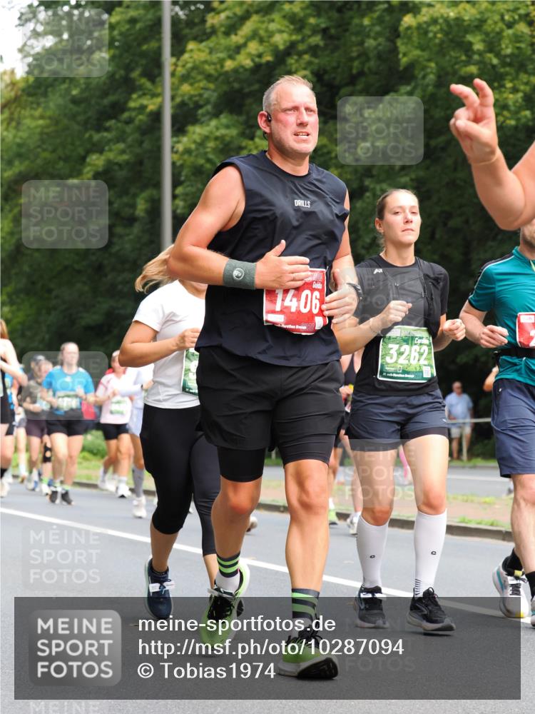 13.09.2026 - 21. swb-Marathon Bremen TobiasT http://msf.ph/oto/10287094 13.09.2026 12:20:23 Laufen 1406, 3262 meine-sportfotos.de