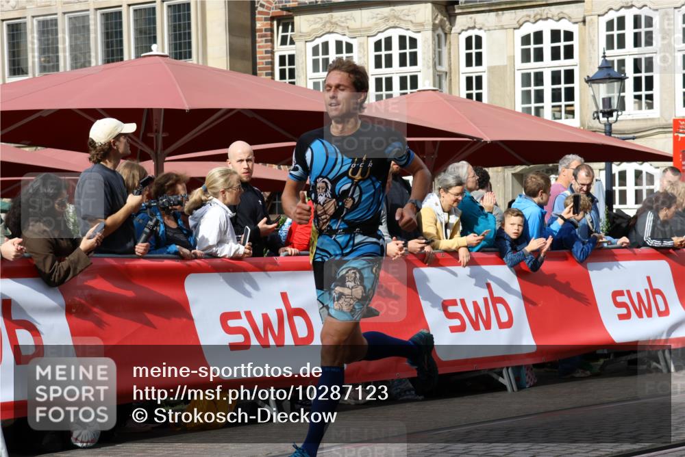 13.09.2026 - 21. swb-Marathon Bremen Strokosch-Dieckow http://msf.ph/oto/10287123 13.09.2026 10:37:39 Ziel 10502, 10961, 11619, 11854, 13608, 11083, 13535 meine-sportfotos.de