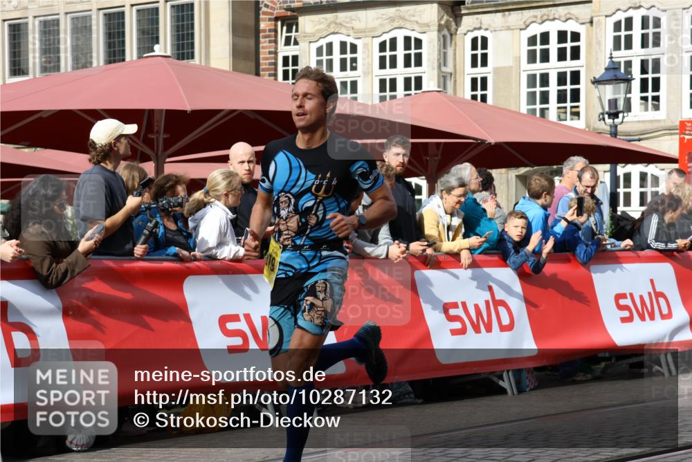 13.09.2026 - 21. swb-Marathon Bremen Strokosch-Dieckow http://msf.ph/oto/10287132 13.09.2026 10:37:39 Ziel 10502, 10961, 11619, 11854, 13608, 11083, 13535 meine-sportfotos.de