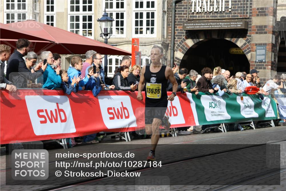 13.09.2026 - 21. swb-Marathon Bremen Strokosch-Dieckow http://msf.ph/oto/10287184 13.09.2026 10:37:59 Ziel 13535, 10302, 11142, 13551, 13559, 13584, 13587, 13636 meine-sportfotos.de