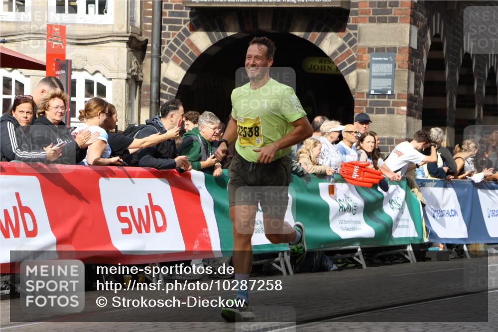 13.09.2026 - 21. swb-Marathon Bremen Strokosch-Dieckow http://msf.ph/oto/10287258 13.09.2026 10:38:06 Ziel 11083, 12538, 13535, 10302, 13553, 13559, 13636 meine-sportfotos.de