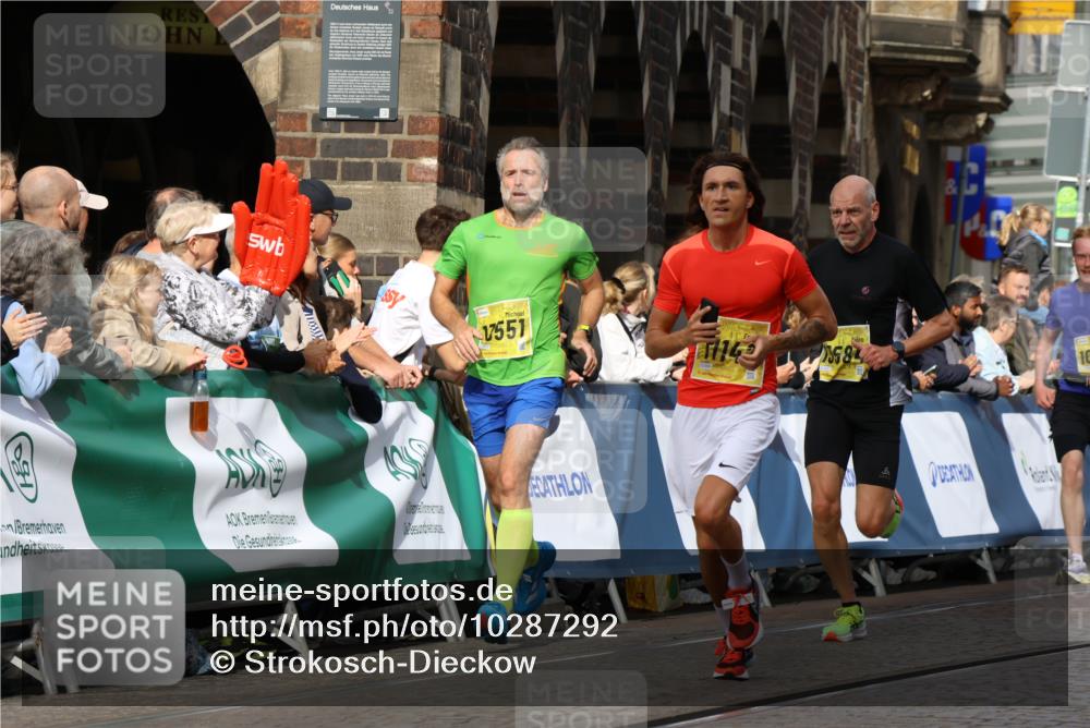 13.09.2026 - 21. swb-Marathon Bremen Strokosch-Dieckow http://msf.ph/oto/10287292 13.09.2026 10:38:14 Ziel 11083, 12538, 13535, 13507, 13553 meine-sportfotos.de
