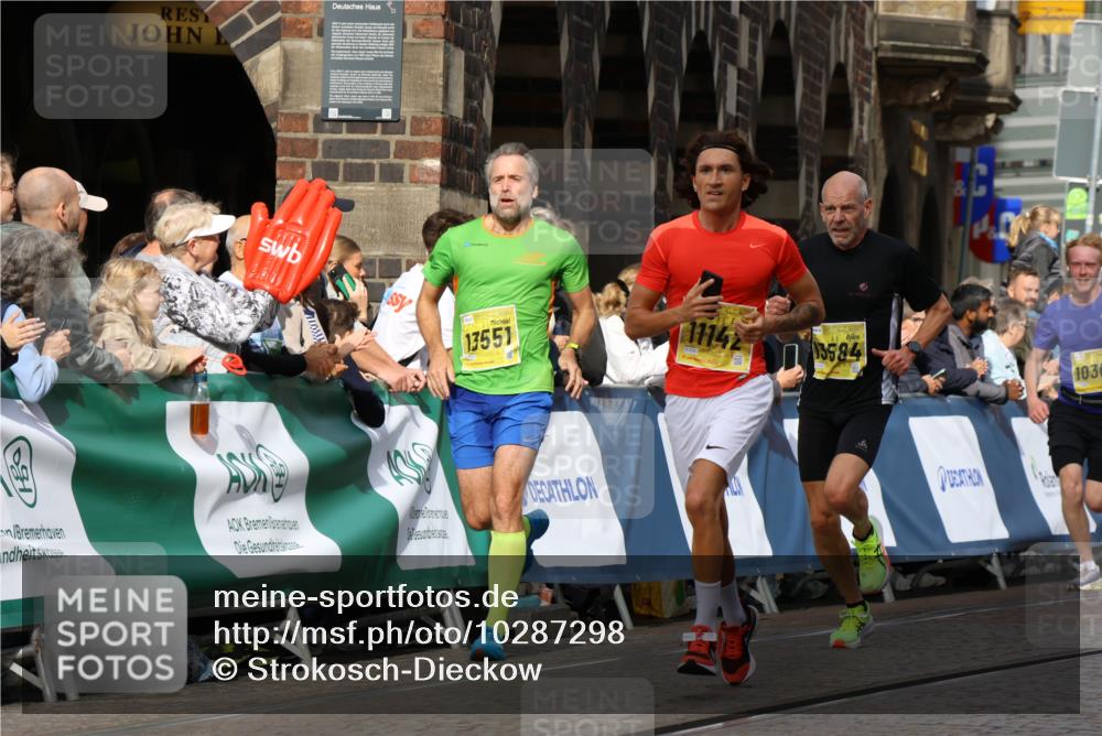13.09.2026 - 21. swb-Marathon Bremen Strokosch-Dieckow http://msf.ph/oto/10287298 13.09.2026 10:38:14 Ziel 11083, 12538, 13535, 13507, 13553 meine-sportfotos.de