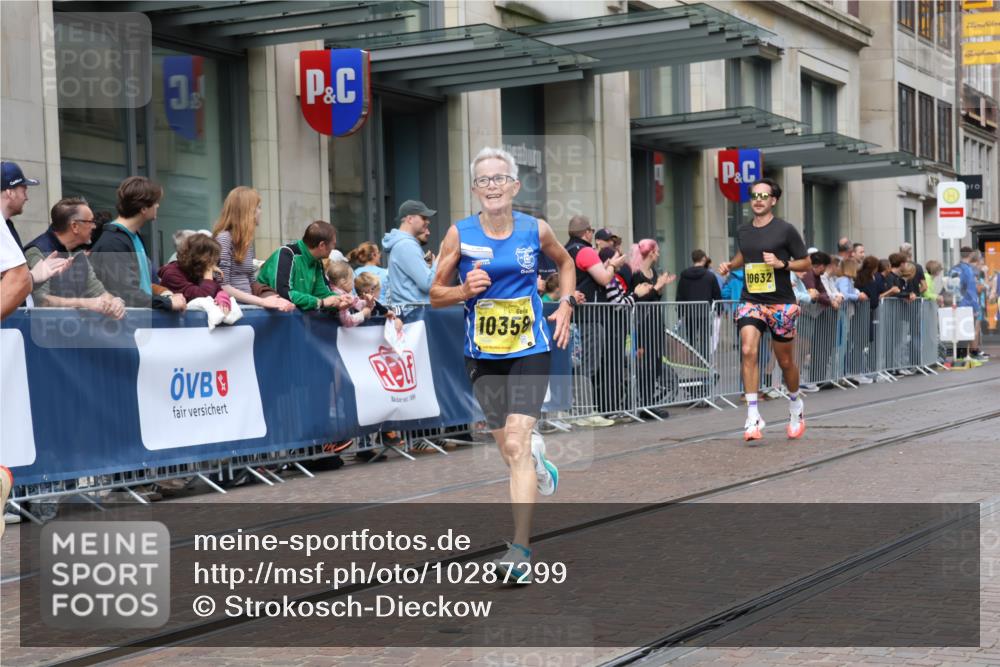 13.09.2026 - 21. swb-Marathon Bremen Strokosch-Dieckow http://msf.ph/oto/10287299 13.09.2026 10:42:27 Ziel 10235, 10312, 10816, 10988, 11779, 12281, 13580, 10358, 10632, 10775, 11375, 11630, 11895, 12395, 12525, 13585 meine-sportfotos.de