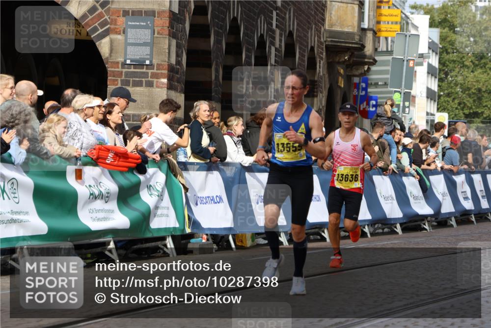 13.09.2026 - 21. swb-Marathon Bremen Strokosch-Dieckow http://msf.ph/oto/10287398 13.09.2026 10:38:19 Ziel 10302, 11083, 11142, 12538, 13551, 13584, 13587, 10441, 13507 meine-sportfotos.de
