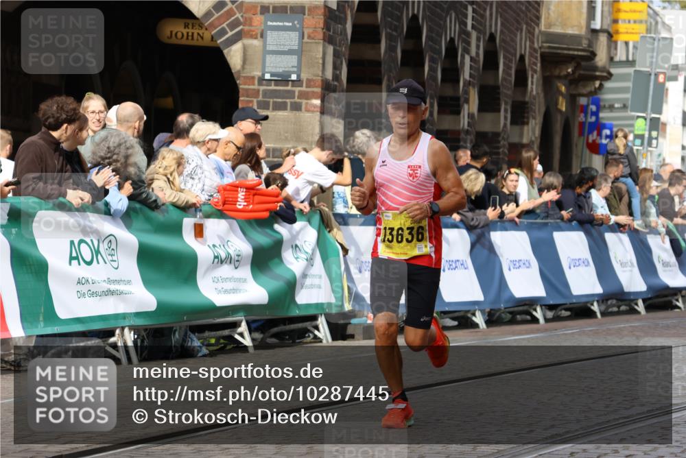 13.09.2026 - 21. swb-Marathon Bremen Strokosch-Dieckow http://msf.ph/oto/10287445 13.09.2026 10:38:21 Ziel 10302, 11083, 11142, 12538, 13551, 13559, 13584, 13587, 10441, 13507, 13539 meine-sportfotos.de