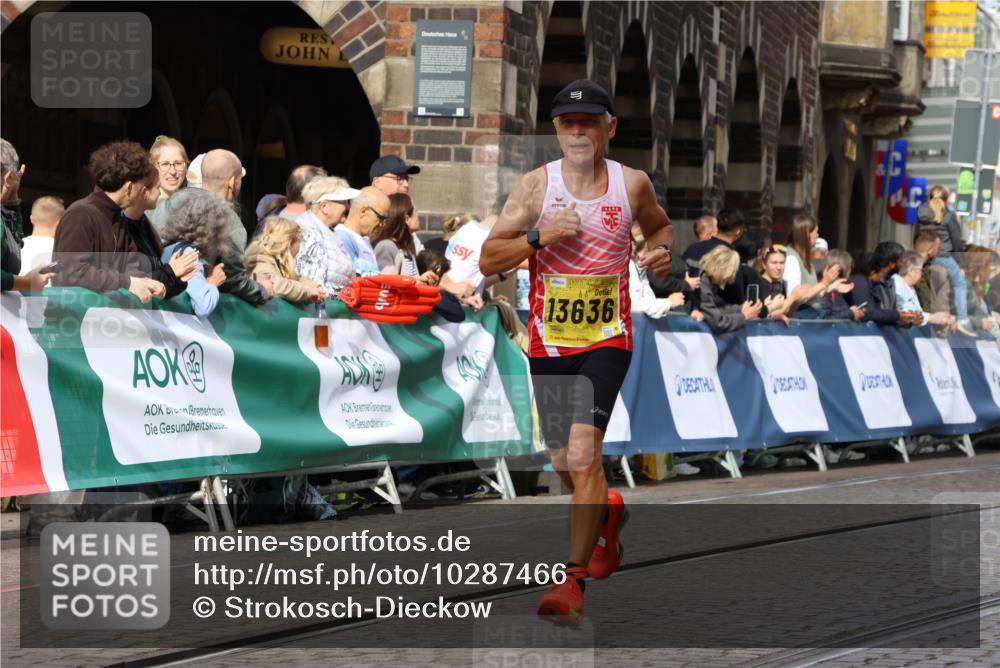 13.09.2026 - 21. swb-Marathon Bremen Strokosch-Dieckow http://msf.ph/oto/10287466 13.09.2026 10:38:21 Ziel 10302, 11083, 11142, 12538, 13551, 13559, 13584, 13587, 10441, 13507, 13539 meine-sportfotos.de