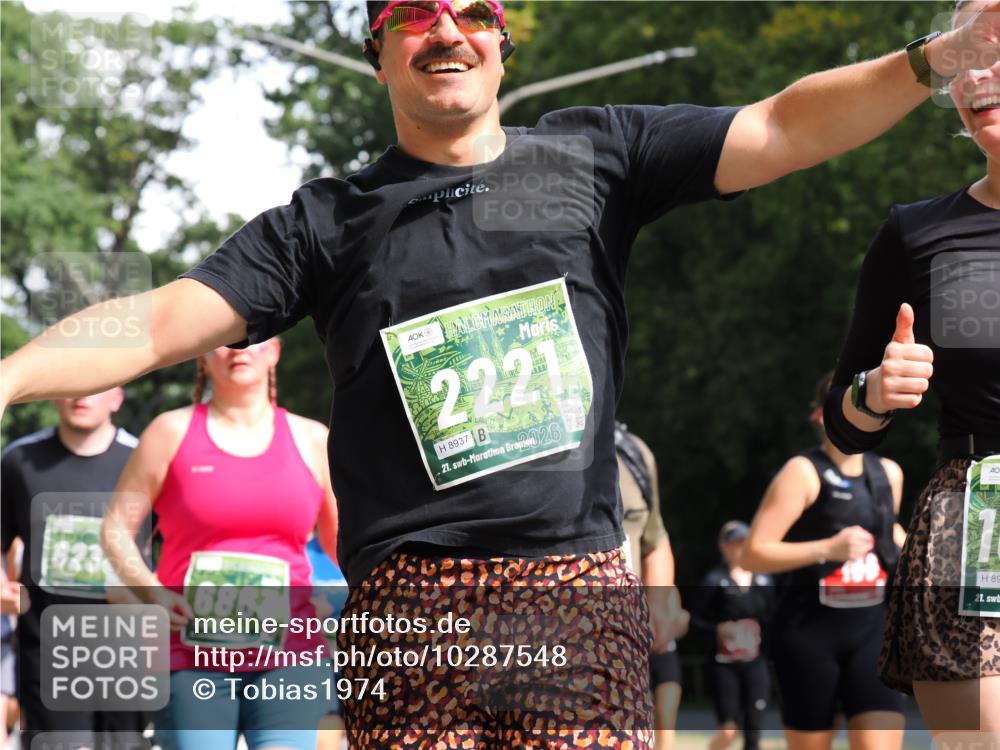 13.09.2026 - 21. swb-Marathon Bremen TobiasT http://msf.ph/oto/10287548 13.09.2026 12:22:04 Laufen 623, 6887, 2221, 8937, 21, 26, 89, 21 meine-sportfotos.de