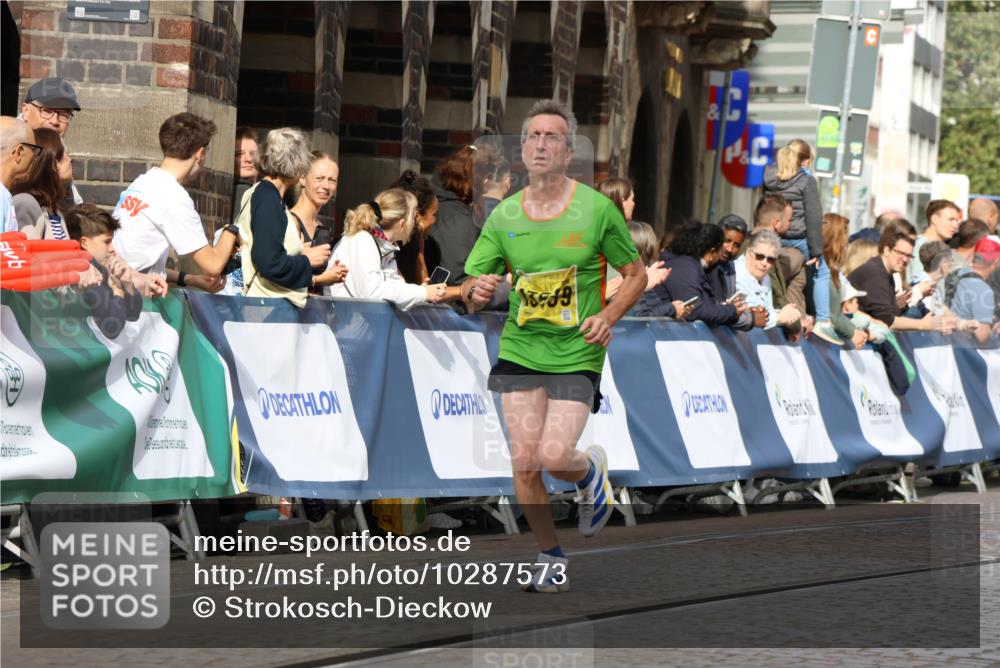 13.09.2026 - 21. swb-Marathon Bremen Strokosch-Dieckow http://msf.ph/oto/10287573 13.09.2026 10:38:45 Ziel 10441, 13507, 13553, 10782, 10926, 11127, 11338 meine-sportfotos.de